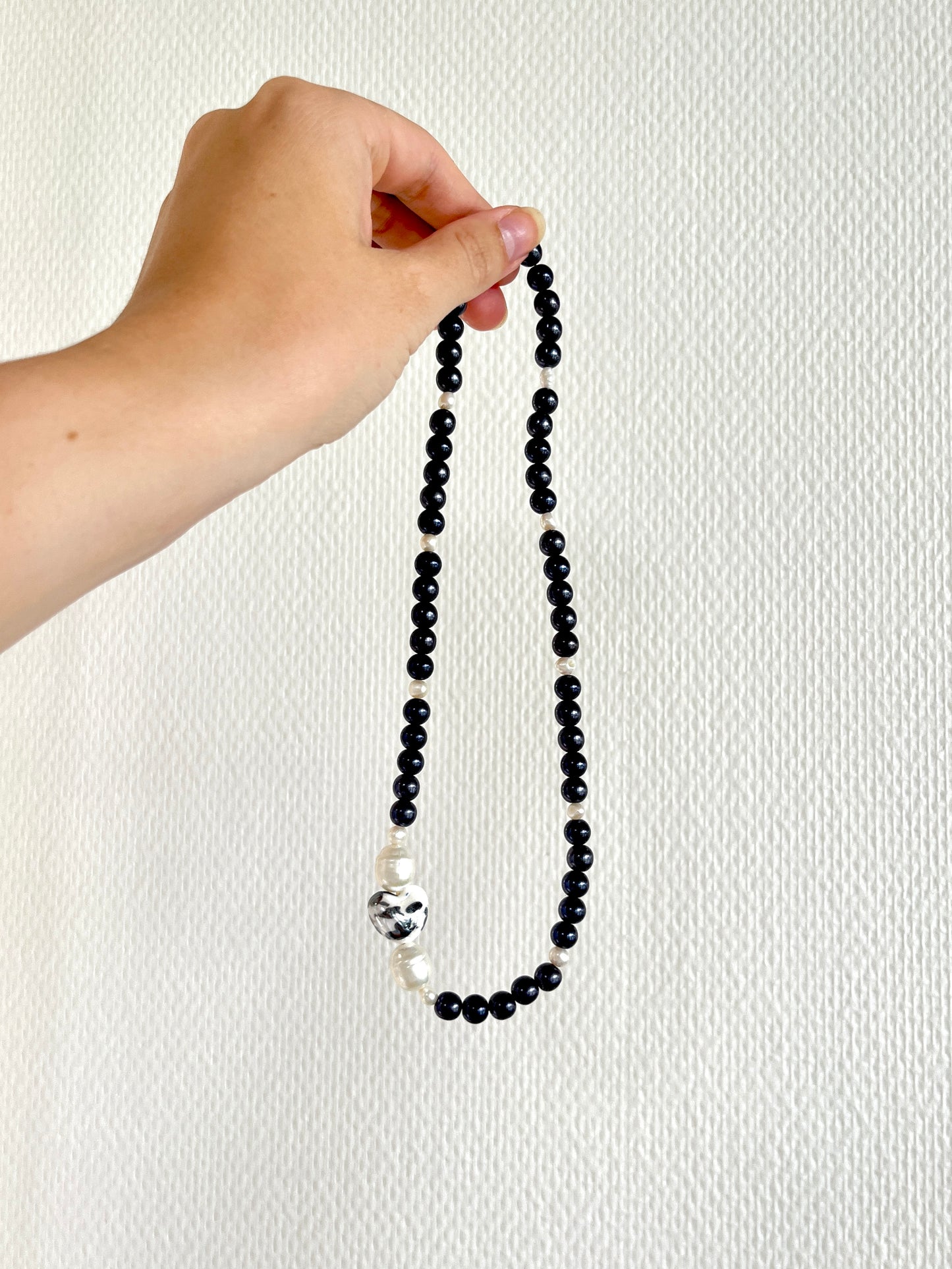 Noir Pearl halskæde (upcycled)